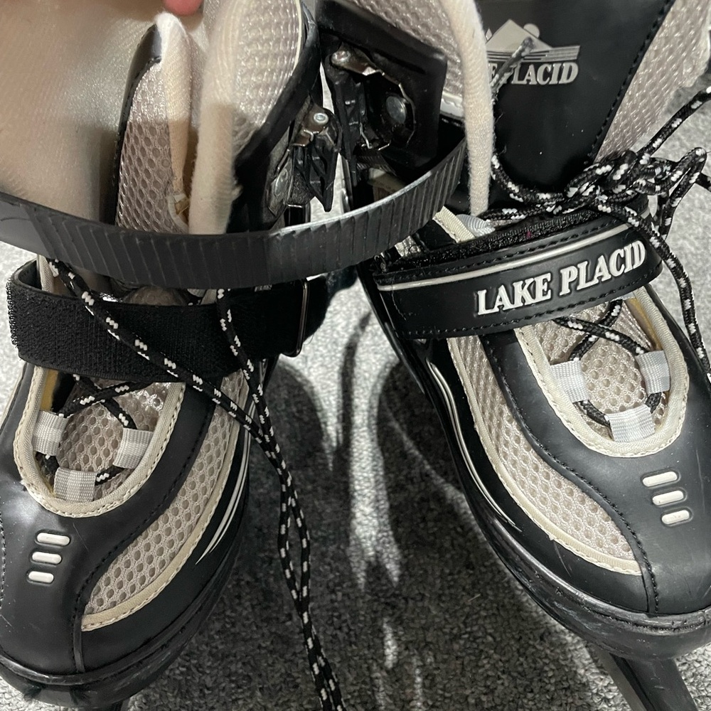 Lake‎ Placid Summit Adjustable Ice Skates Black White Youth Size 34-37